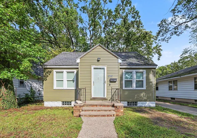 Photo 2 of Single family home for sale at 3132 5th Street, Muskegon, MI 49444 | MLS# 71026047386 | Listing updated on 2026-09-07