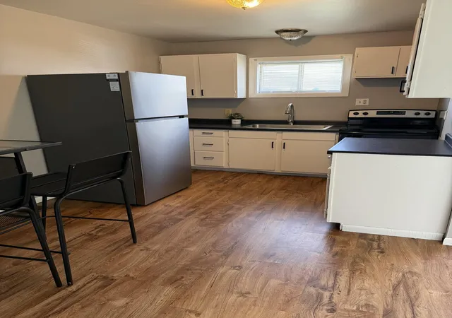 Photo 3 of Multi family home for sale at 1022 Avondale Cir, Kalamazoo, MI 49048 | MLS# 66026047387 | Listing updated on 2026-09-05