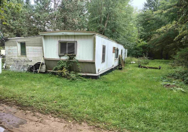 Photo 4 of Single family home for sale at 7220 Oak Rd, Vassar, MI 48768 | MLS# 5050220974 | Listing updated on 2026-09-05