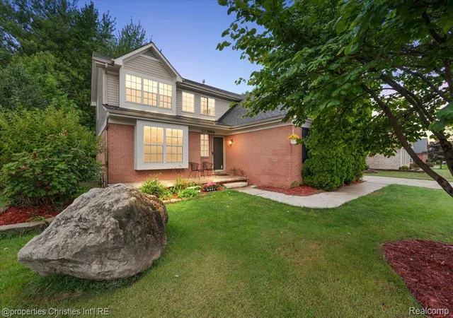 Photo 2 of Single family home for sale at 32916 Kelly Blvd, Rockwood, MI 48173 | MLS# 20261071709 | Listing updated on 2026-09-14