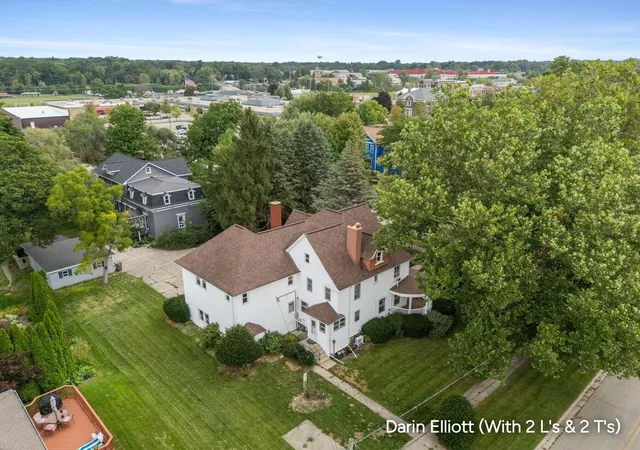 Photo 3 of Single family home for sale at 223 S Pearl St, Belding, MI 48809 | MLS# 65026047390 | Listing updated on 2026-09-05