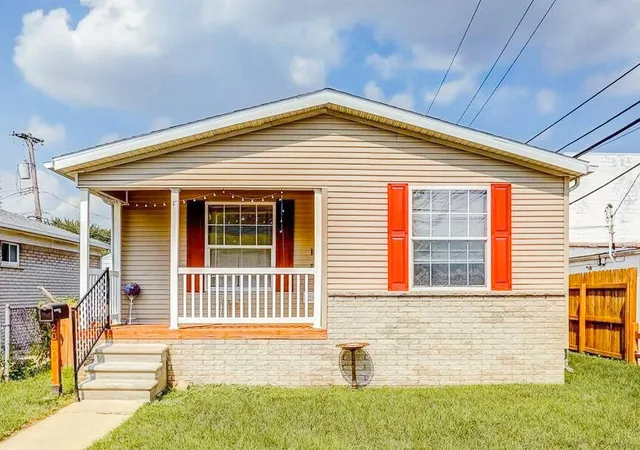 Photo 1 of Single family home for sale at 2040 Reo Ave, Lincoln Park, MI 48146 | MLS# 81026047391 | Listing updated on 2026-09-05