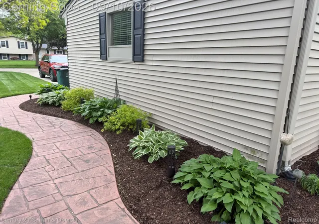 Photo 41 of Single family home for sale at 3875 Elizabeth Dr, Troy, MI 48084 | MLS# 20261071721 | Listing updated on 2026-09-15