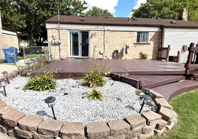 Photo 4 of Single family home for sale at 11796 Stamford Ave, Warren, MI 48089 | MLS# 20261071728 | Listing updated on 2026-09-13