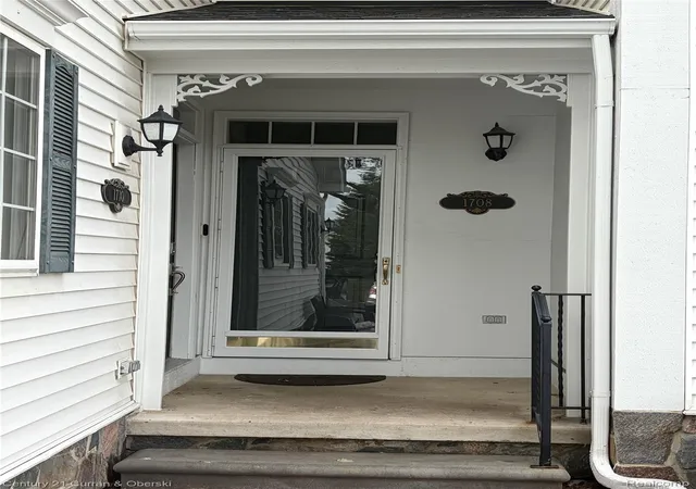 Photo 2 of Condo for sale at 1708 Cassady Pl Dr #25, Plymouth, MI 48170 | MLS# 20261071730 | Listing updated on 2026-09-08