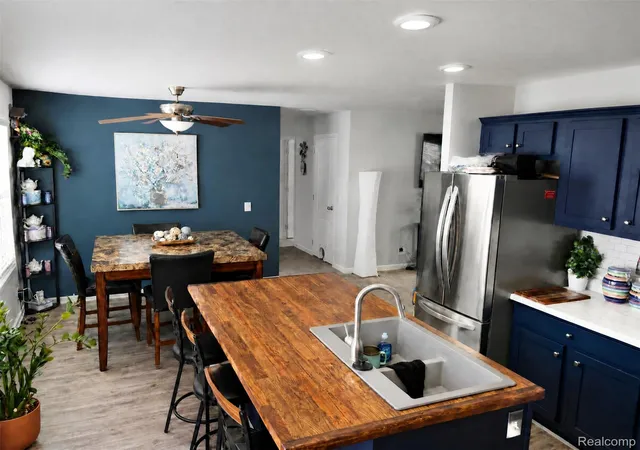 Photo 2 of Single family home for sale at 9860 Townsquare Blvd, Fenton, MI 48430 | MLS# 20261071732 | Listing updated on 2026-09-09