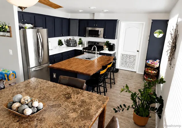 Photo 3 of Single family home for sale at 9860 Townsquare Blvd, Fenton, MI 48430 | MLS# 20261071732 | Listing updated on 2026-09-09