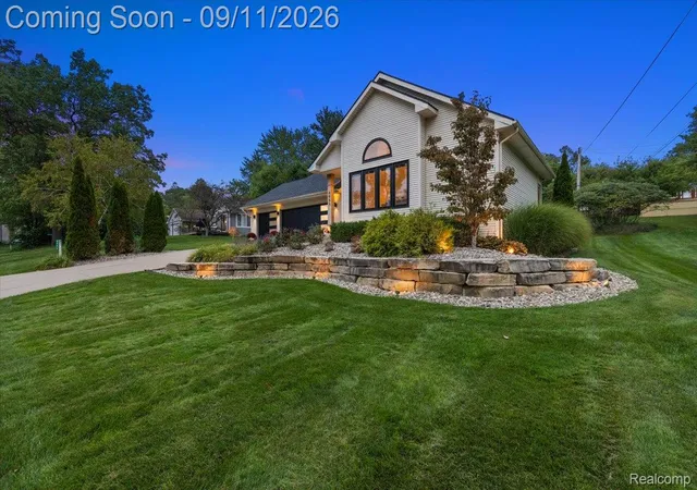 Photo 3 of Single family home for sale at 4955 Lakeview Blvd, Clarkston, MI 48348 | MLS# 20261071738 | Listing updated on 2026-09-15