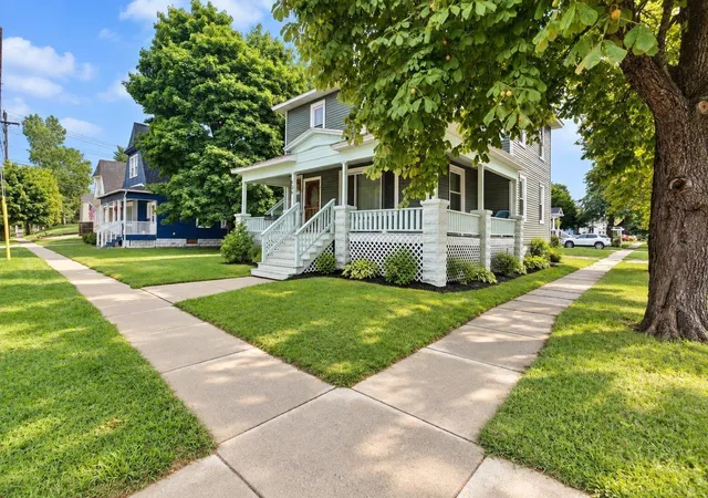 Photo 3 of Multi family home for sale at 636 Griswold St, Port Huron, MI 48060 | MLS# 58050220987 | Listing updated on 2026-09-10