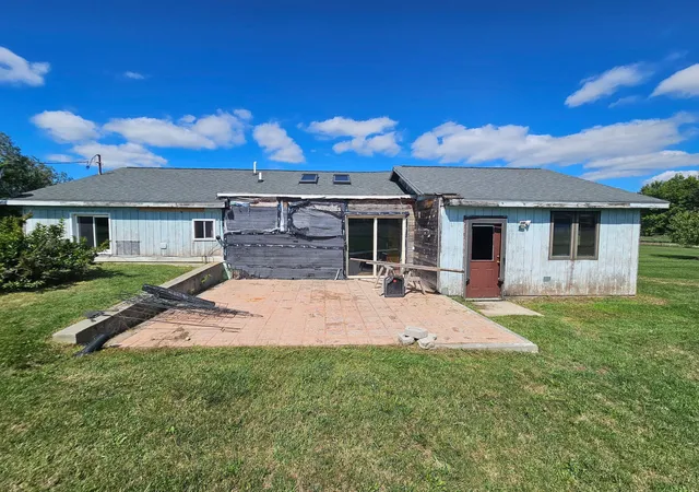 Photo 3 of Single family home for sale at 6597 W Walton Rd, Blanchard, MI 49310 | MLS# 65026047418 | Listing updated on 2026-09-15