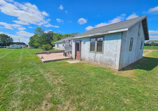 Photo 4 of Single family home for sale at 6597 W Walton Rd, Blanchard, MI 49310 | MLS# 65026047418 | Listing updated on 2026-09-15