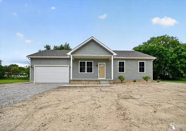 Single family home for sale at 926 Ford Rd, Carleton, MI 48117 | MLS# 57050220988