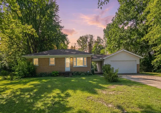Photo 1 of Sale Pending at 47062 Sugarbush Rd, Chesterfield, MI 48047 | MLS# 58050220991 | Listing updated on 2026-10-01