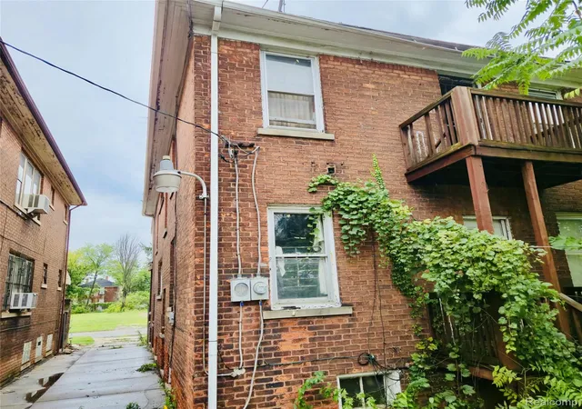 Photo 4 of Multi family home for sale at 3232 Sturtevant St, Detroit, MI 48206 | MLS# 20261071756 | Listing updated on 2026-09-07