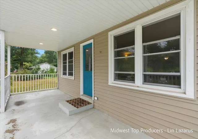 Photo 3 of Single family home for sale at 4568 Duck Lake Rd, Whitehall, MI 49461 | MLS# 65026047426 | Listing updated on 2026-09-18