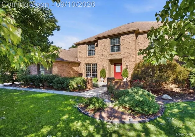 Photo 1 of Single family home for sale at 3569 Wedgewood Dr, Rochester Hills, MI 48306 | MLS# 20261071759 | Listing updated on 2026-09-12