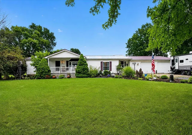 Photo 2 of Single family home for sale at 6486 N Winans Rd, Alma, MI 48801 | MLS# 79080073297 | Listing updated on 2026-09-16