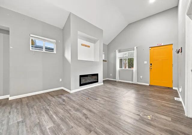 Photo 2 of Single family home for sale at 39 Cedarhurst Pl, Highland Park, MI 48203 | MLS# 81026047431 | Listing updated on 2026-09-10