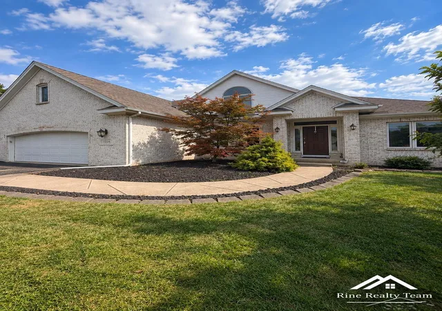 Single family home for sale at 7254 Hidden Ln Ct, Lambertville, MI 48144 | MLS# 61050220995