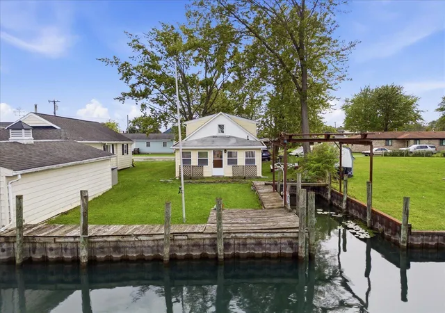Photo 1 of Sale Pending at 124 N Park Dr, Algonac, MI 48001 | MLS# 65026047432 | Listing updated on 2026-09-09