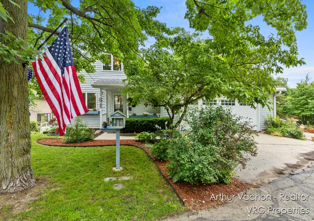 Photo 3 of Single family home for sale at 331 Conkey Dr, Fenwick, MI 48834 | MLS# 65026047435 | Listing updated on 2026-09-06