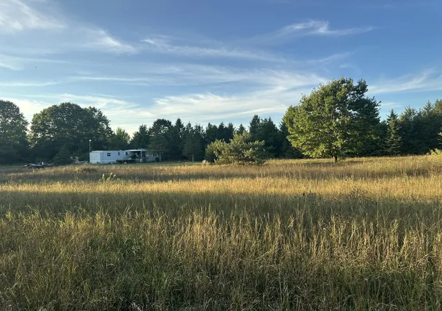 Photo 1 of Single family home for sale at 1075 E Madison Rd, Hart, MI 49420 | MLS# 67026047442 | Listing updated on 2026-09-11