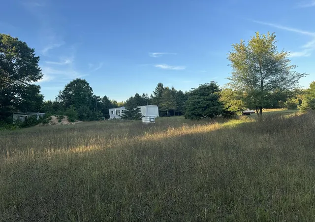 Photo 2 of Single family home for sale at 1075 E Madison Rd, Hart, MI 49420 | MLS# 67026047442 | Listing updated on 2026-09-11
