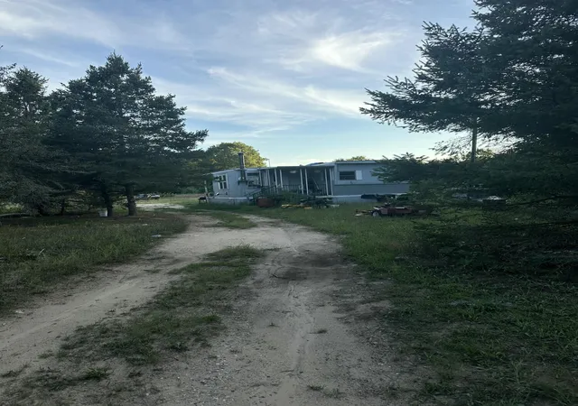 Photo 3 of Single family home for sale at 1075 E Madison Rd, Hart, MI 49420 | MLS# 67026047442 | Listing updated on 2026-09-11