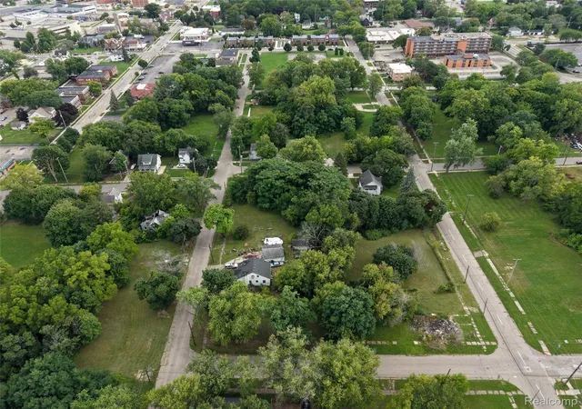 Photo 4 of Land for sale at 1027 Lyon St, Flint, MI 48503 | MLS# 20261071801 | Listing updated on 2026-09-09