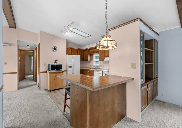 Photo 4 of Single family home for sale at 6375 Medford Way, Kalamazoo, MI 49009 | MLS# 66026047446 | Listing updated on 2026-09-14