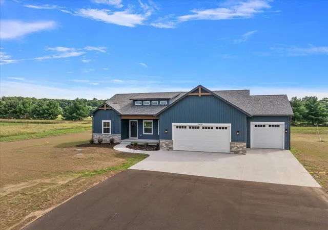 Photo 2 of Single family home for sale at 6440 17 Mile Rd Ne, Cedar Springs, MI 49319 | MLS# 65026047451 | Listing updated on 2026-09-14