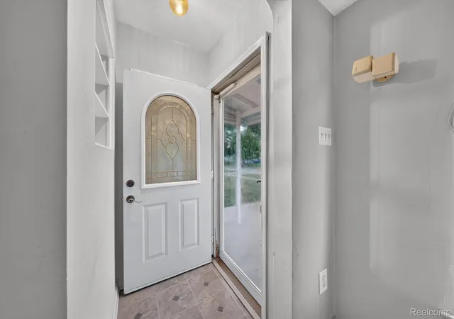 Photo 3 of Single family home for sale at 30935 Sheridan St, Garden City, MI 48135 | MLS# 20261071816 | Listing updated on 2026-09-10