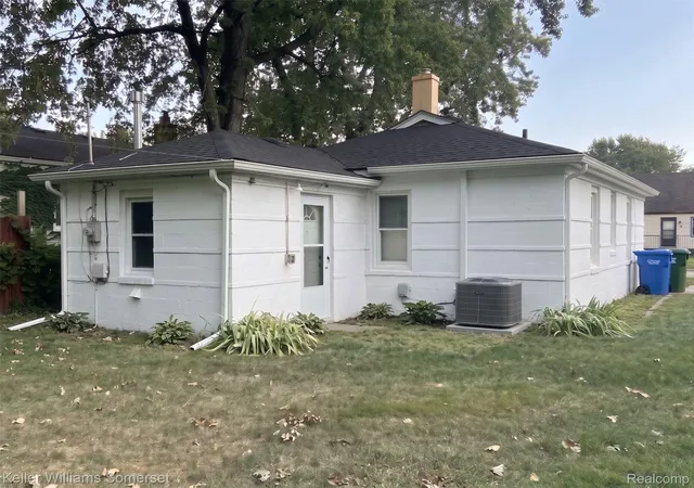 Photo 2 of Single family home for sale at 14219 Knox Ave, Warren, MI 48089 | MLS# 20261071818 | Listing updated on 2026-10-07