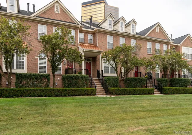 Photo 1 of Condo for sale at 25540 Saint James, Southfield, MI 48075 | MLS# 20261071820 | Listing updated on 2026-09-09