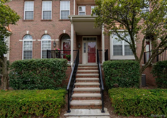 Photo 3 of Condo for sale at 25540 Saint James, Southfield, MI 48075 | MLS# 20261071820 | Listing updated on 2026-09-09
