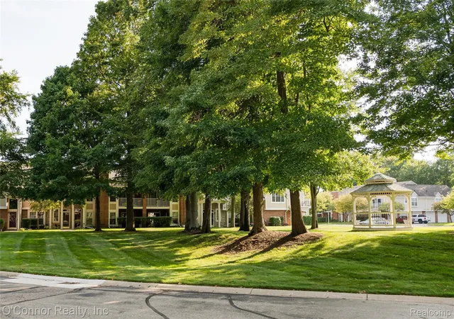 Photo 2 of Condo for sale at 56242 Troon N, Shelby Township, MI 48316 | MLS# 20261071833 | Listing updated on 2026-09-15
