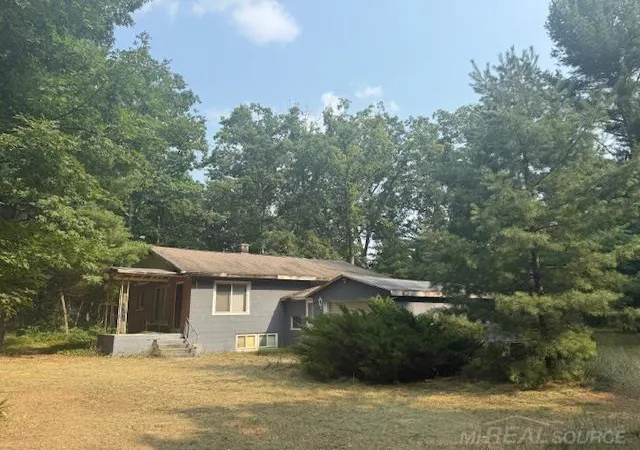 Photo 4 of Single family home for sale at 1804 Coolidge Dr, Bitely, MI 49309 | MLS# 58050221025 | Listing updated on 2026-09-09