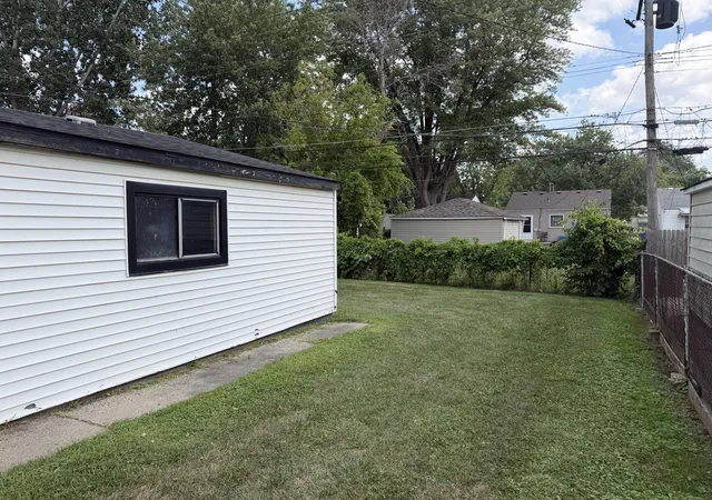 Photo 3 of Single family home for sale at 22458 Hillock Ave, Warren, MI 48089 | MLS# 81026047467 | Listing updated on 2026-09-10
