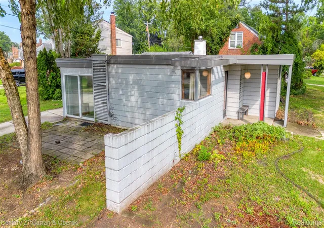 Photo 3 of Single family home for sale at 18258 Outer Dr, Dearborn, MI 48128 | MLS# 20261071856 | Listing updated on 2026-09-12