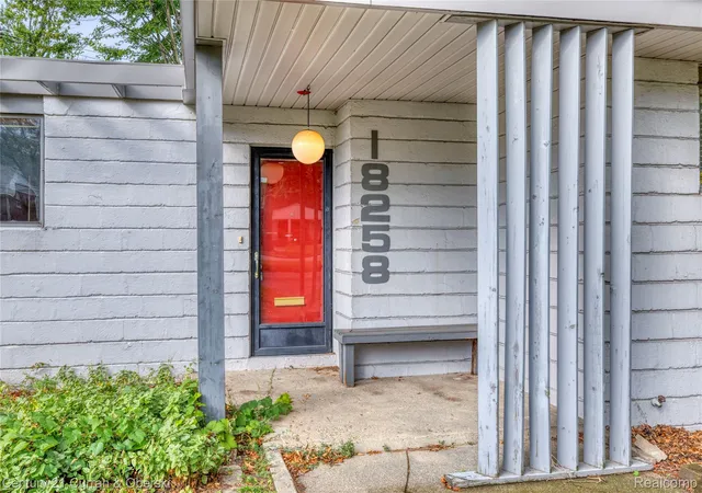 Photo 4 of Single family home for sale at 18258 Outer Dr, Dearborn, MI 48128 | MLS# 20261071856 | Listing updated on 2026-09-12