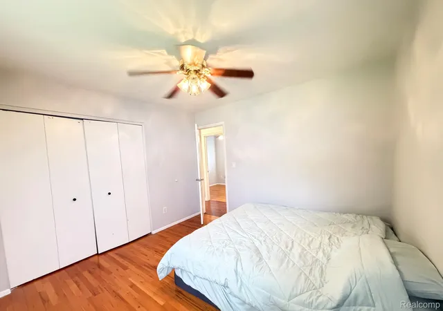 Photo 4 of Single family home for sale at 8439 Plumbrook Rd, Sterling Heights, MI 48313 | MLS# 20261071863 | Listing updated on 2026-09-14