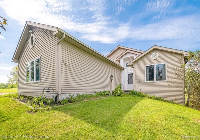 Single family home for sale at 10770 Gloria Greer Ln, Holly, MI 48442 | MLS# 20261071867