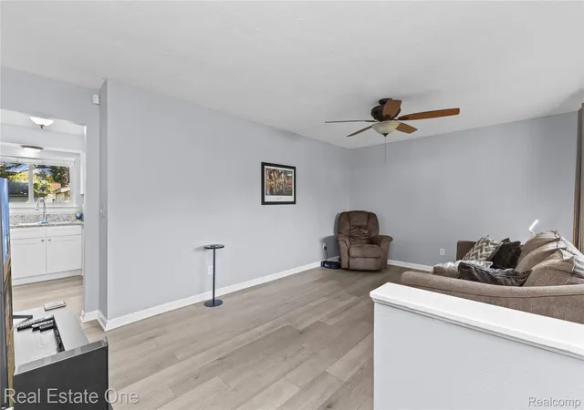 Photo 3 of Single family home for sale at 15063 Annapolis Dr, Sterling Heights, MI 48313 | MLS# 20261071870 | Listing updated on 2026-09-13