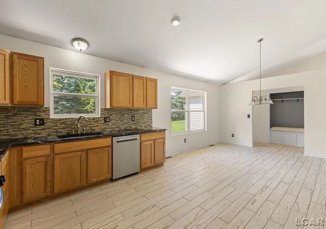 Photo 4 of Single family home for sale at 3995 Rogers Hwy, Britton, MI 49229 | MLS# 56050221030 | Listing updated on 2026-09-17