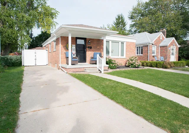 Photo 1 of Single family home for sale at 3310 Birchwood St, Trenton, MI 48183 | MLS# 81026047476 | Listing updated on 2026-09-09