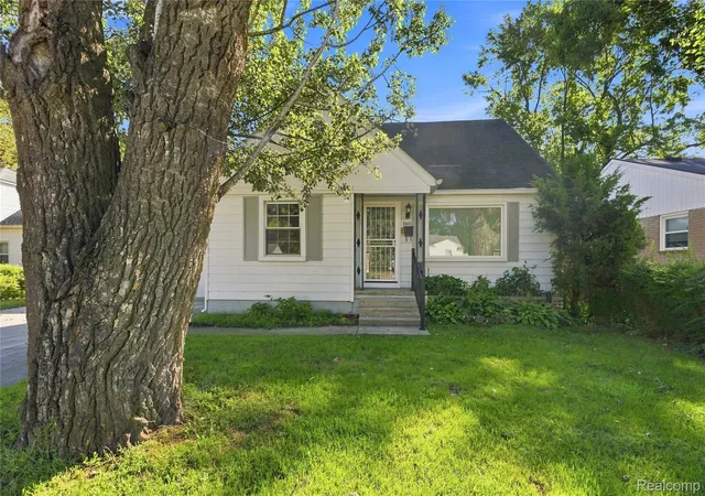 Photo 3 of Single family home for sale at 3441 John Daly St, Inkster, MI 48141 | MLS# 20261071875 | Listing updated on 2026-09-09