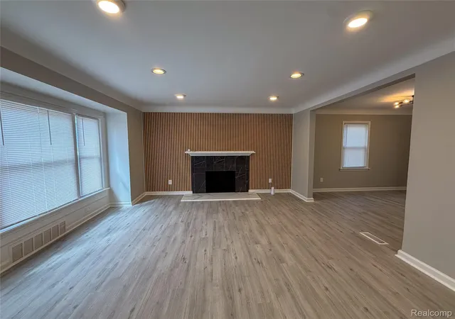 Photo 3 of Single family home for sale at 15326 Mansfield St, Detroit, MI 48227 | MLS# 20261071878 | Listing updated on 2026-09-11
