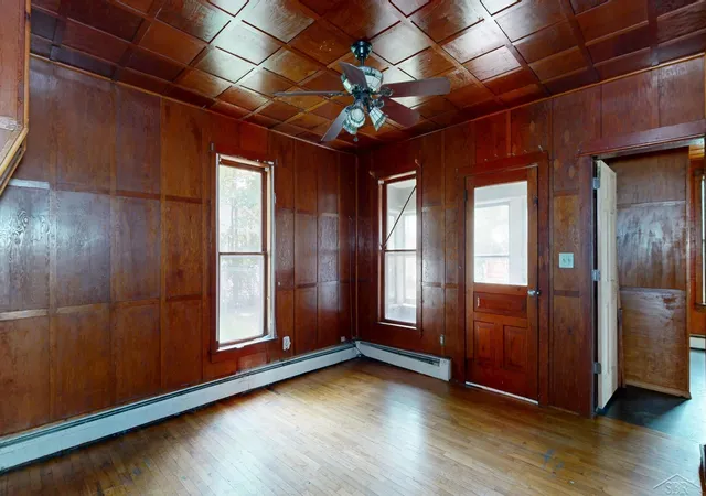 Photo 4 of Single family home for sale at 400 Shattuck Rd, Saginaw, MI 48604 | MLS# 61050221033 | Listing updated on 2026-09-14
