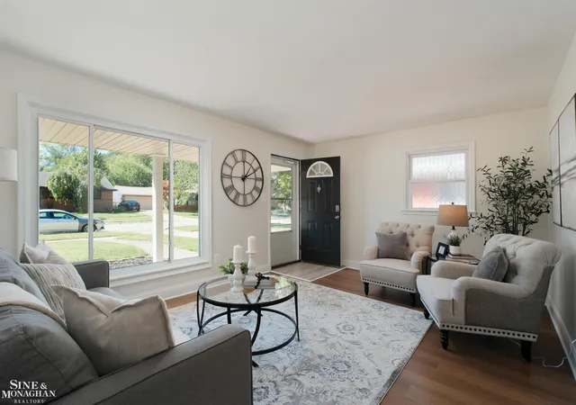 Photo 3 of Single family home for sale at 20433 Hunt Clb Dr, Harper Woods, MI 48225 | MLS# 58050221035 | Listing updated on 2026-09-30