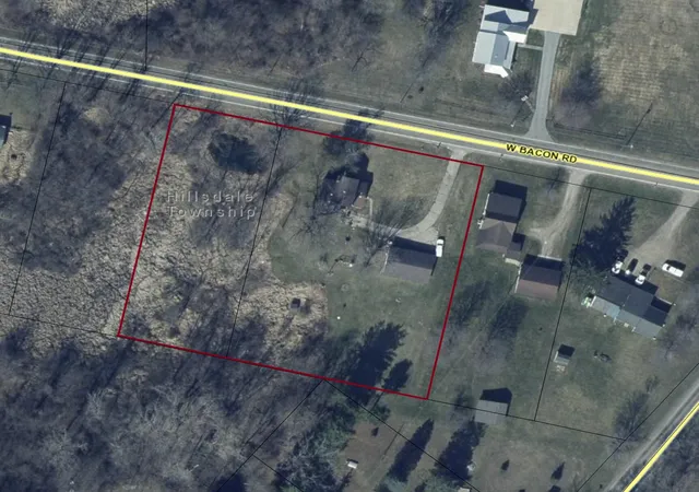 Photo 2 of Single family home for sale at 3871 W Bacon Rd, Hillsdale, MI 49242 | MLS# 53026047480 | Listing updated on 2026-09-07